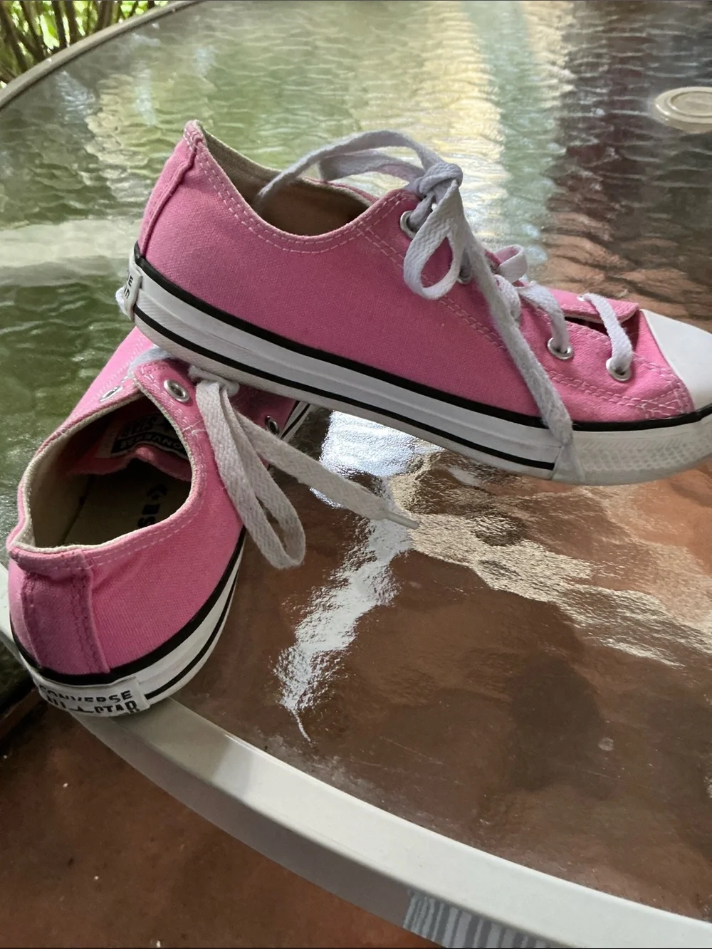 Converse Chuck Taylor All-Star Pink Low Top Canvas Sneakers Girls Youth Size 3